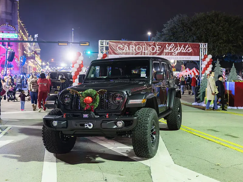 Image of a jeep at the Carol of Lights event.
